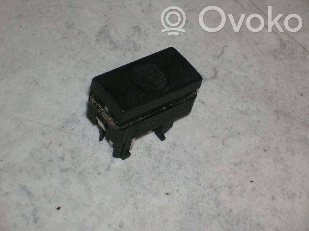 BMW 3 E36 Child safety switch 