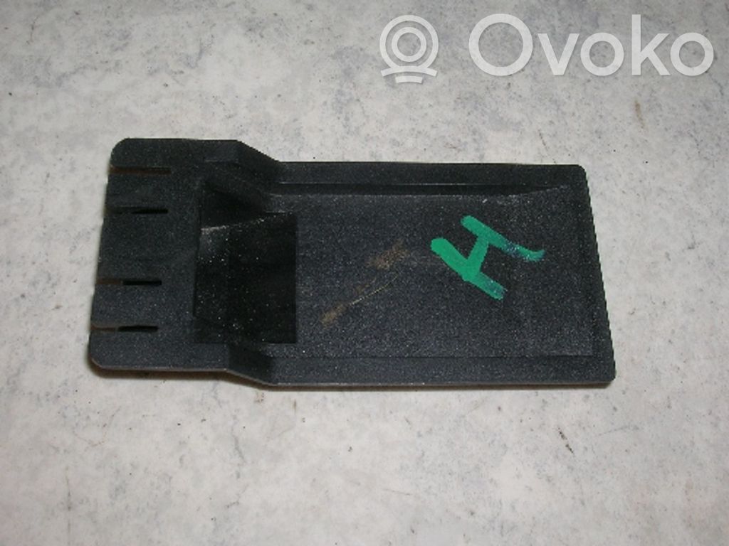 BMW 5 E39 Tie down hook / loop 