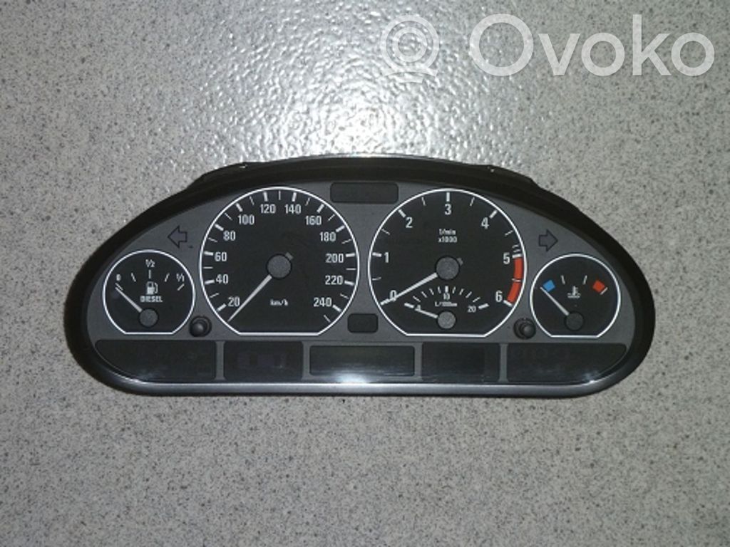 BMW 3 E46 Spidometras (prietaisų skydelis) 