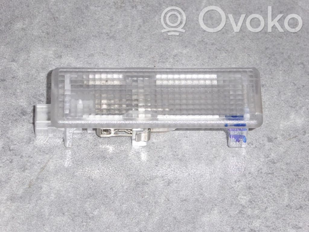 Luz interna puerta delantera   63316961999,63316961999