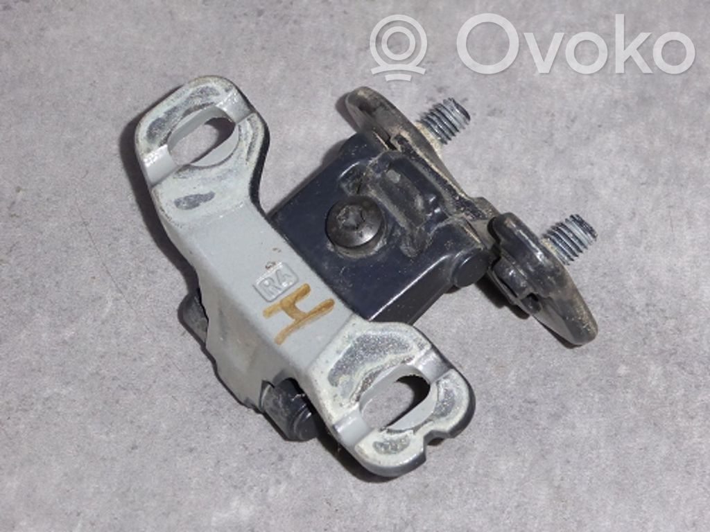 BMW 1 E81 E87 Tailgate/trunk/boot hinge 