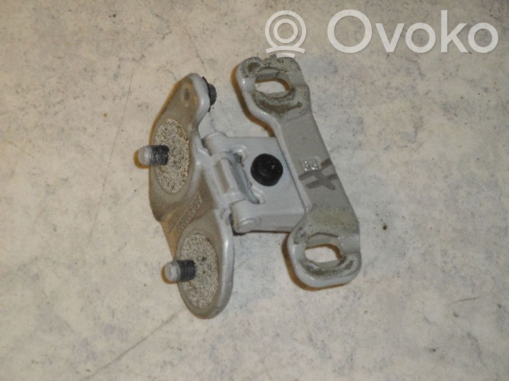 BMW 1 E81 E87 Tailgate/trunk/boot hinge 