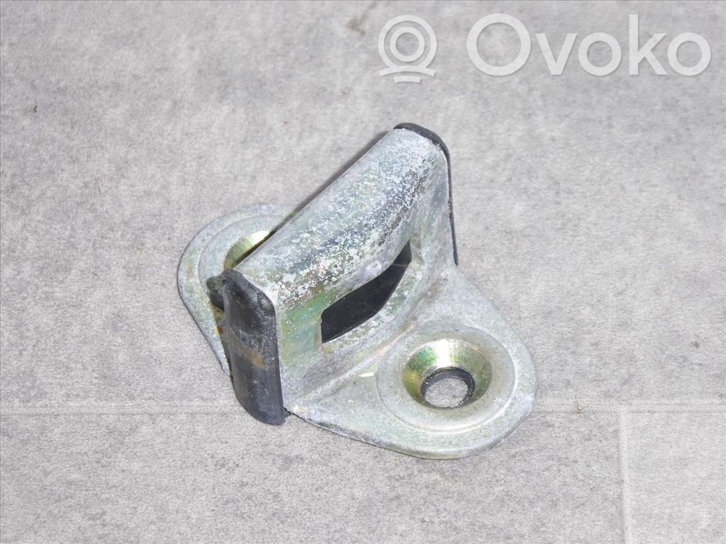 BMW 3 E30 Rear door lock loop/hook striker 