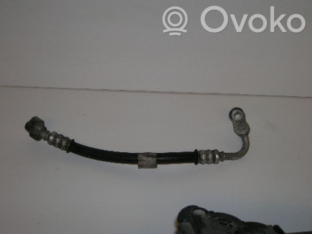 BMW 5 E39 Ilmastointilaitteen putki (A/C) 