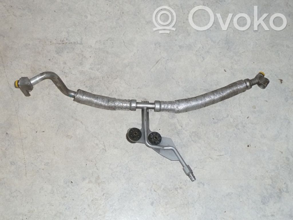 BMW 6 E63 E64 Ilmastointilaitteen putki (A/C) 