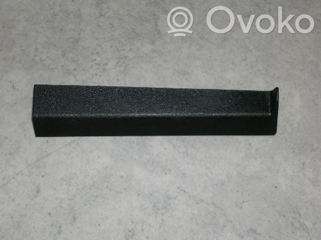 BMW 5 E34 Moldura del extremo lateral de panel 