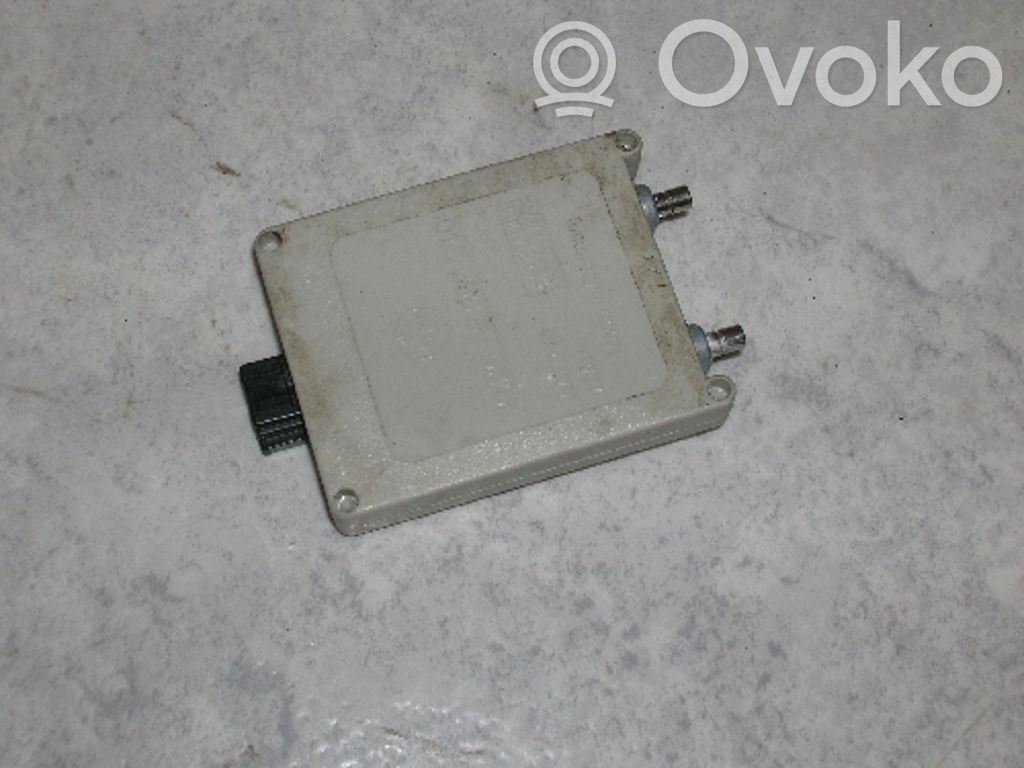 BMW 3 E46 Antenos stiprintuvas 