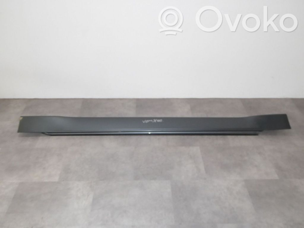 BMW 7 E65 E66 Priekinio kėbulo slenksčio apdaila 