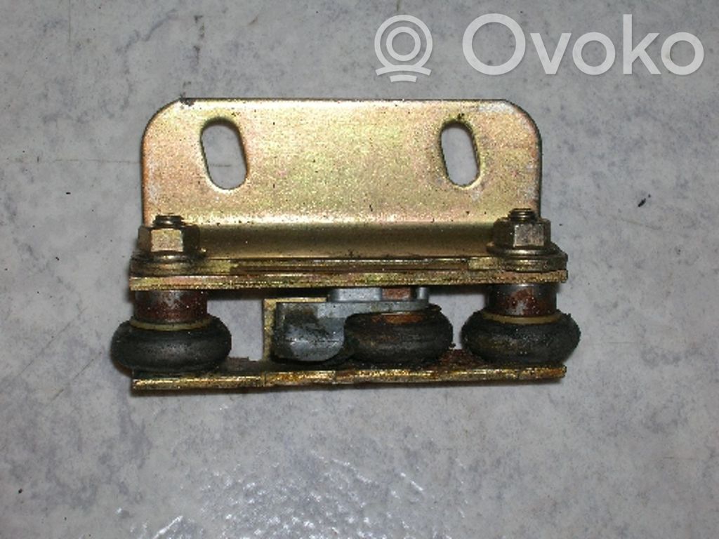 BMW 3 E36 Roller guide/hinge set 