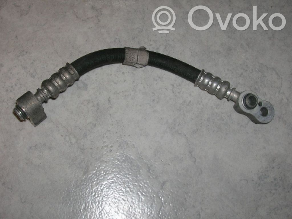 BMW 5 E39 Ilmastointilaitteen putki (A/C) 