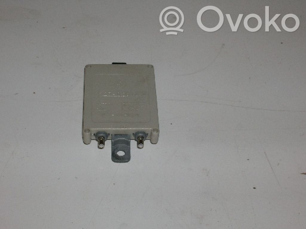 BMW 3 E46 Antenos stiprintuvas 
