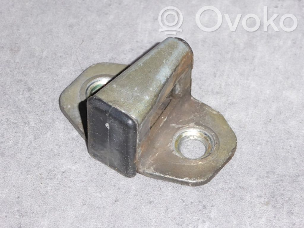 BMW 3 E30 Traba/gancho de cierre de puerta corredera 