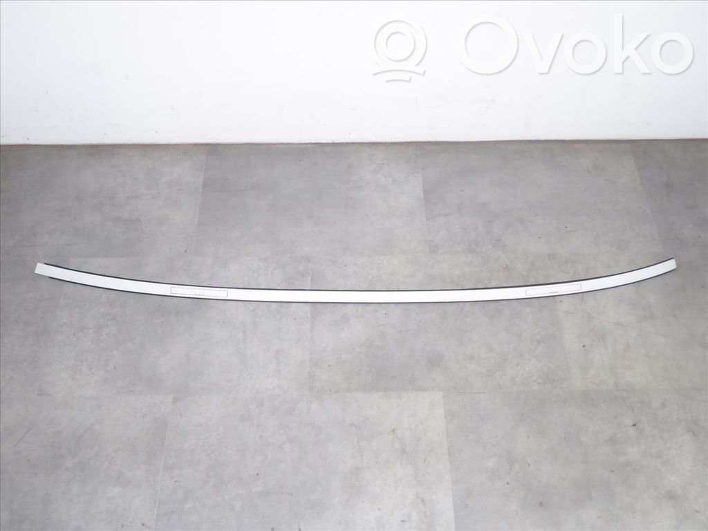 BMW 3 E90 E91 Katon muotolistan suoja 
