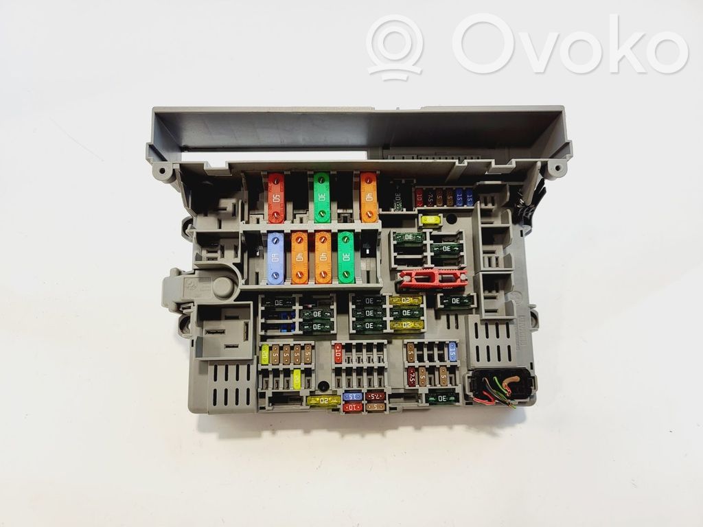 BMW 3 E92 E93 Juego de caja de fusibles 