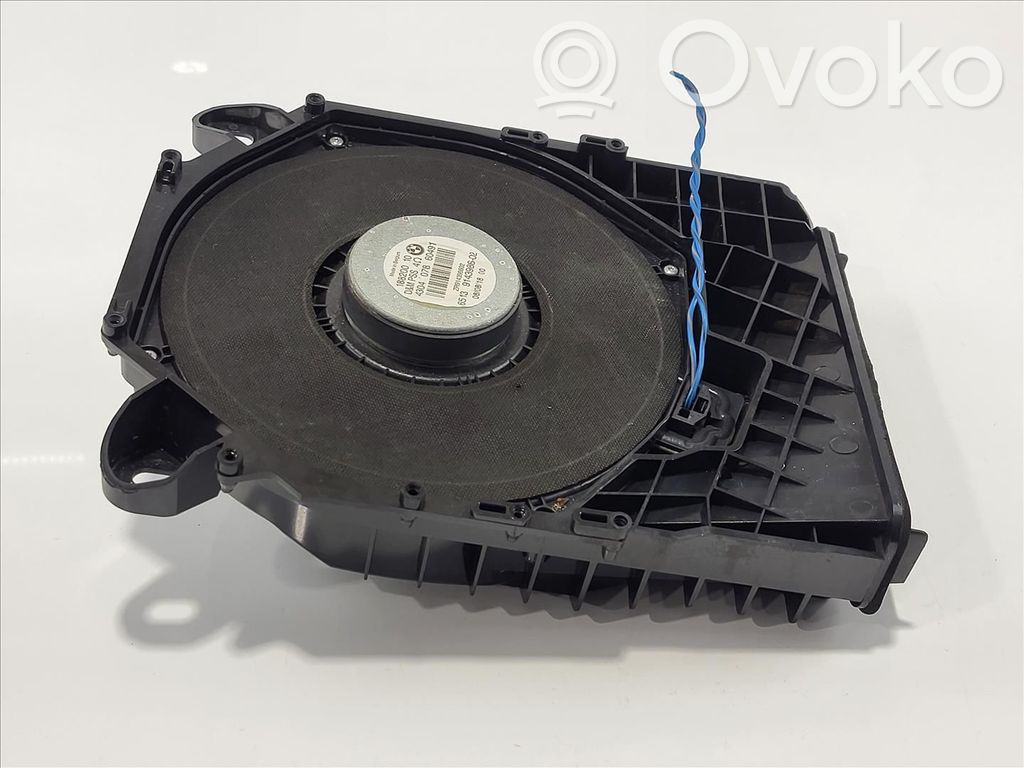 Altavoz de la puerta trasera   65139204786,65139204786