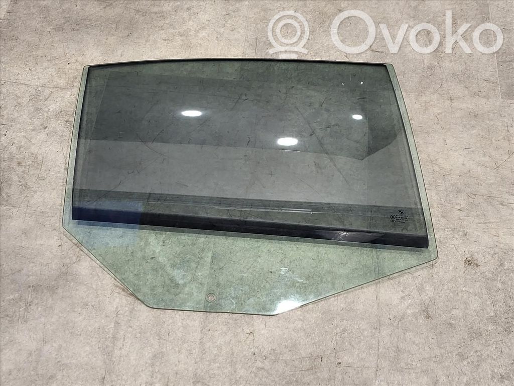 Vidrio lateral trasero   51357110636,51357110636