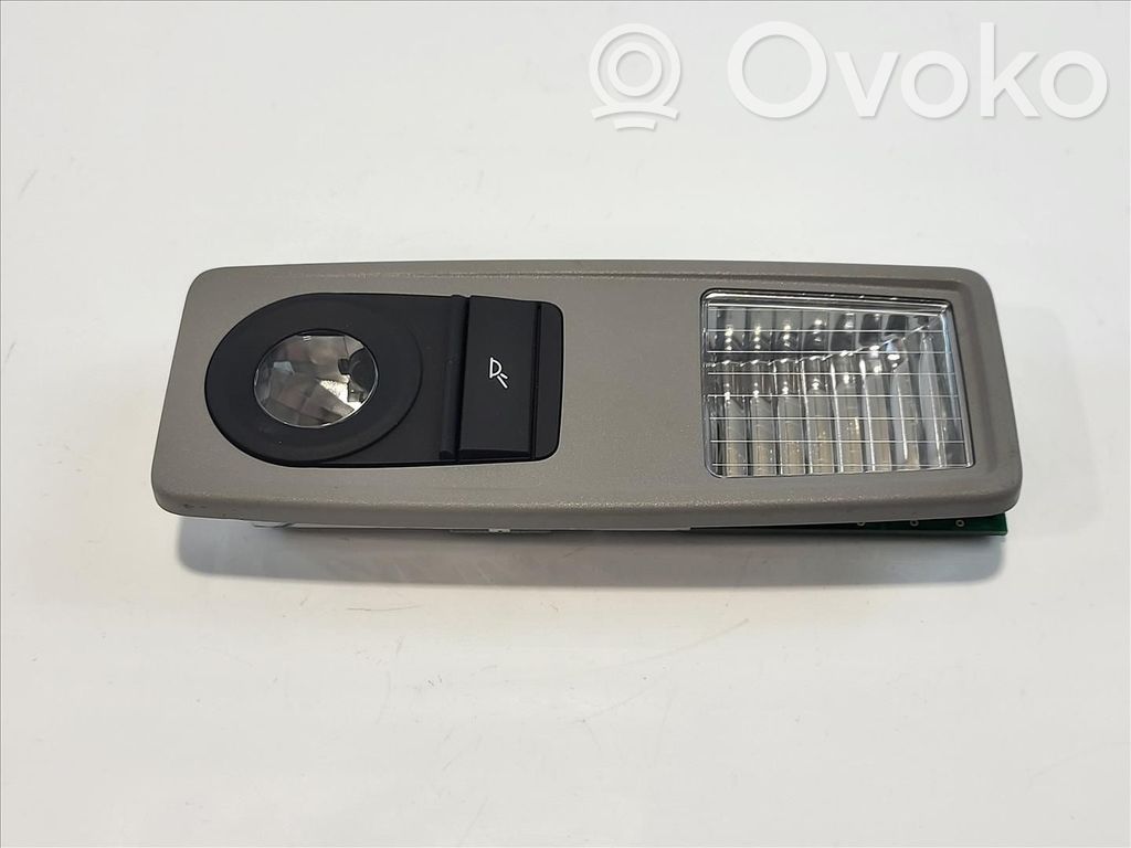 BMW 5 F10 F11 Lampka podsufitki tylna 