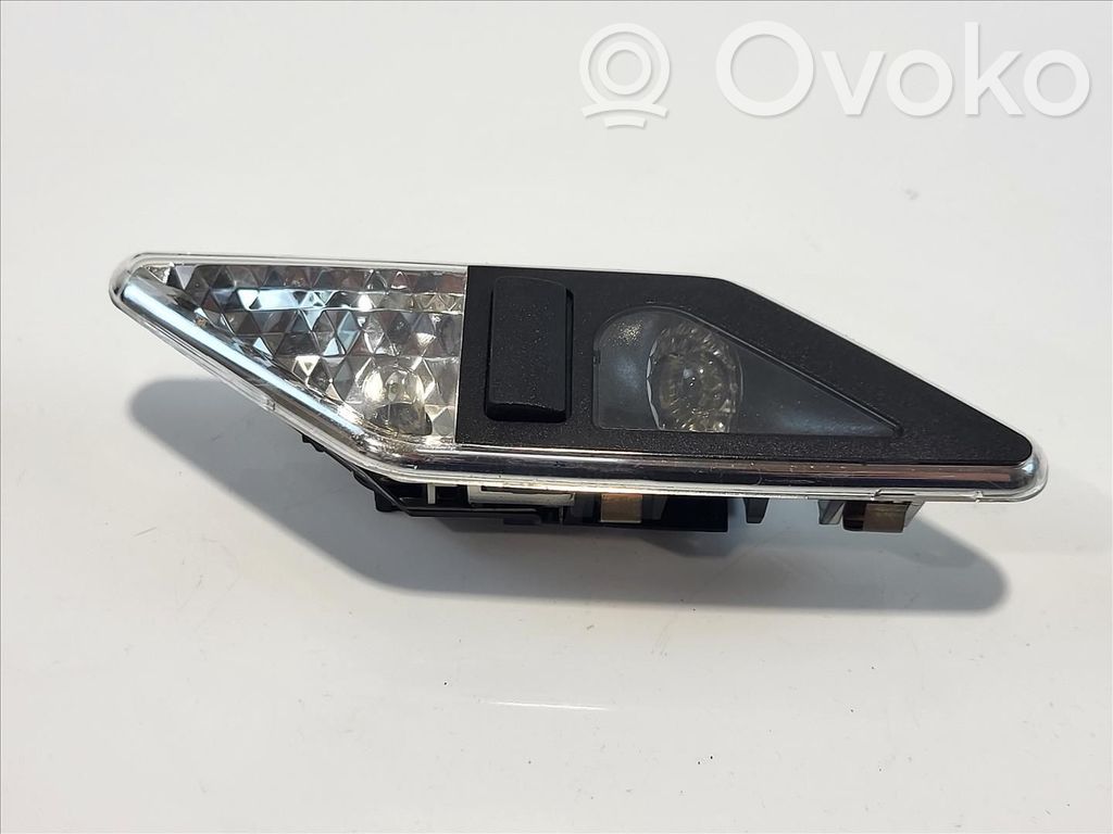 BMW 3 E46 Lampka podsufitki tylna 