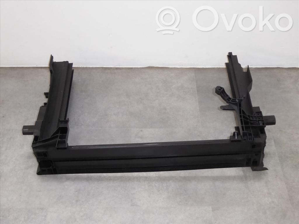 BMW 6 F06 Gran coupe Staffa di montaggio del radiatore 