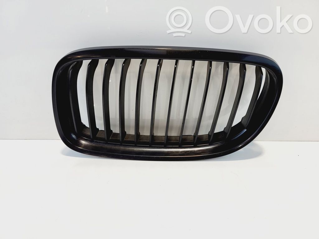 BMW 3 E90 E91 Front bumper upper radiator grill 