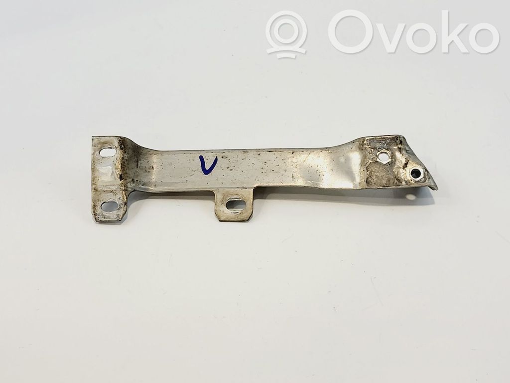 BMW 5 F10 F11 Supporto di montaggio del parafango 