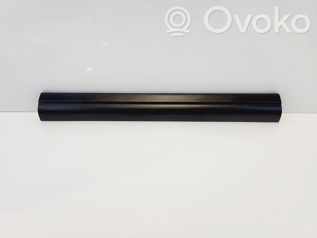 BMW 5 E60 E61 Copertura del rivestimento del sottoporta anteriore