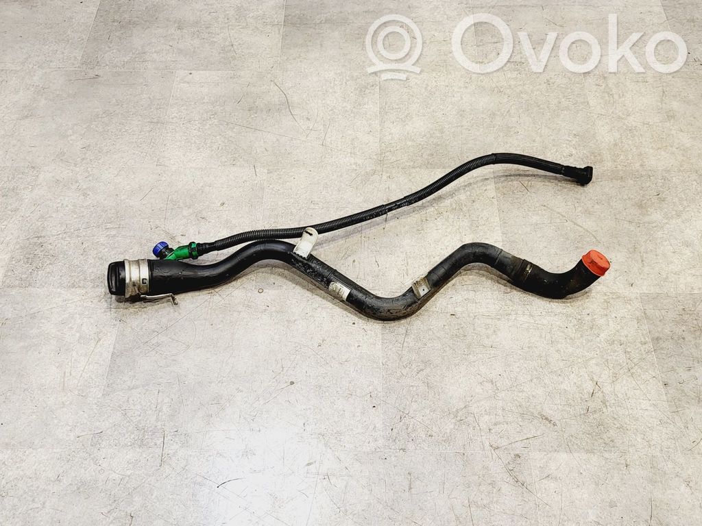 BMW 1 E81 E87 Conductă umplere rezervor combustibil 