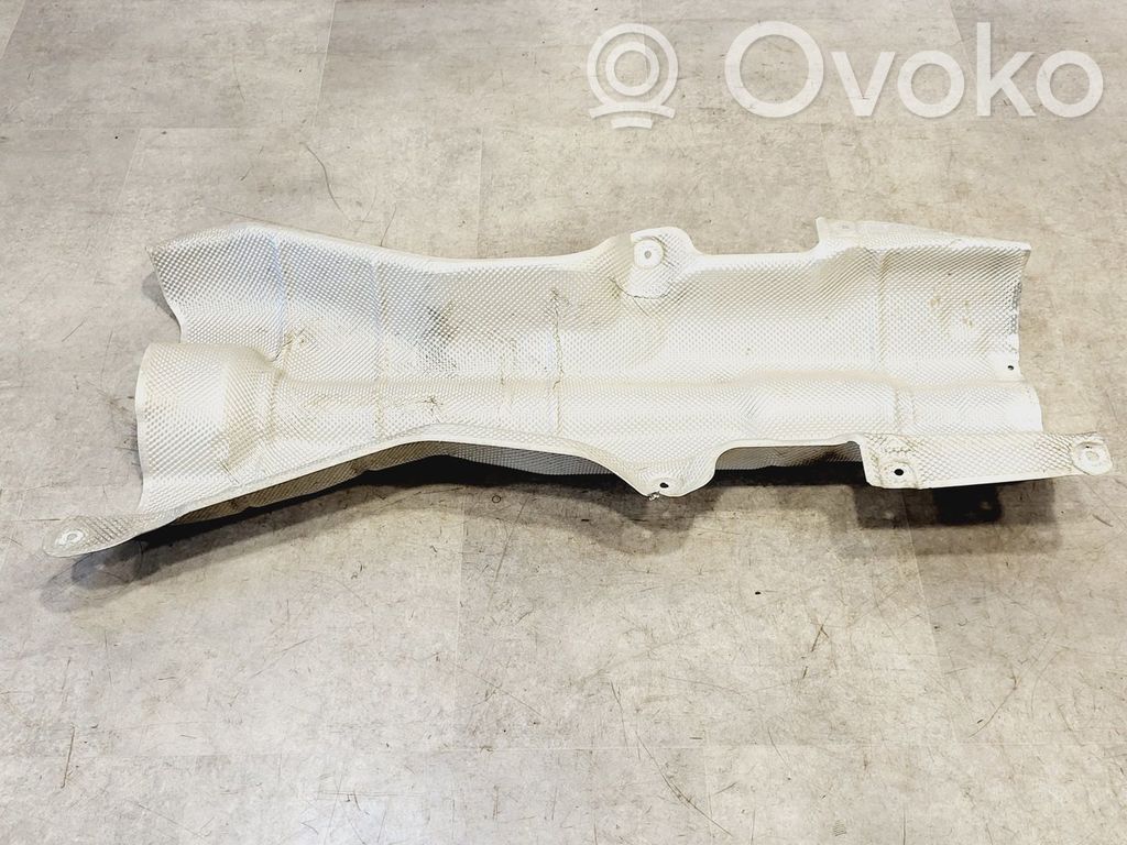 BMW 5 G30 G31 G38 Protezione inferiore del serbatoio del carburante
