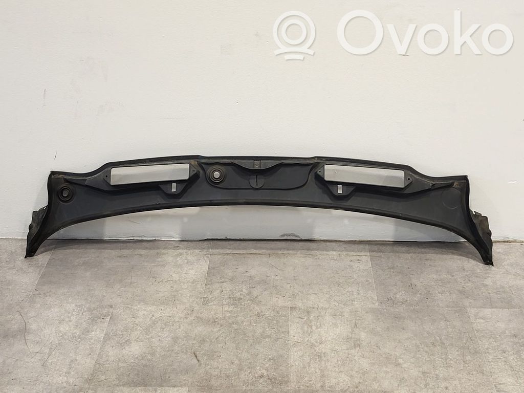 BMW 3 E90 E91 Wiper trim 