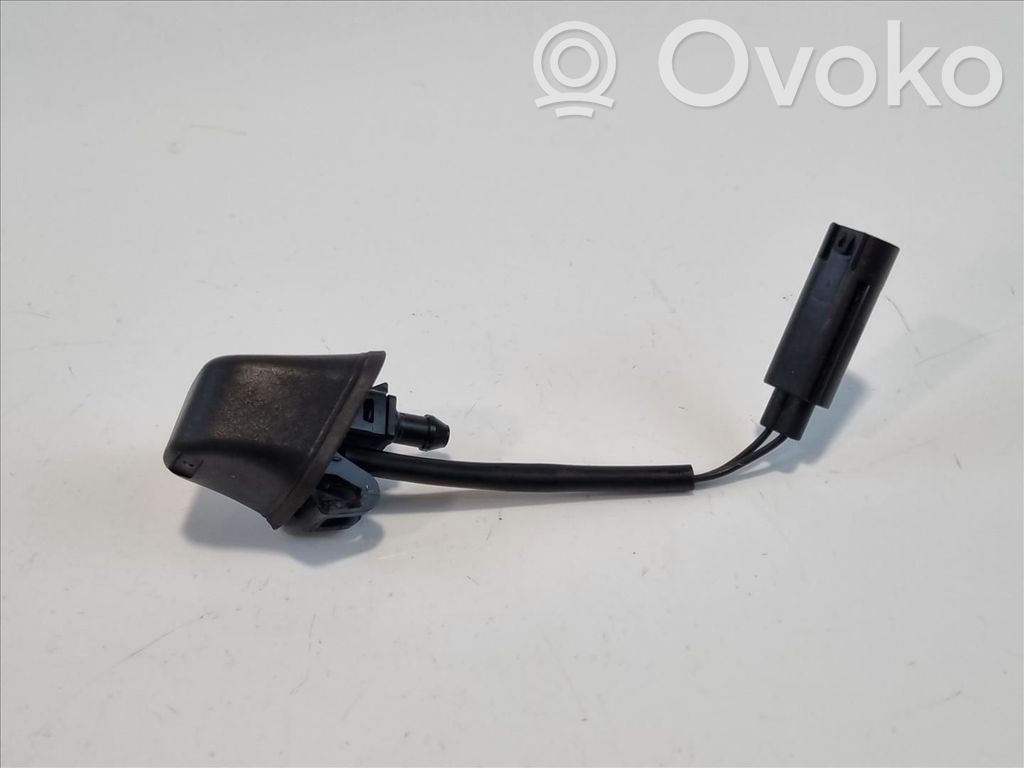 BMW 3 E90 E91 Ugello a spruzzo lavavetri per parabrezza