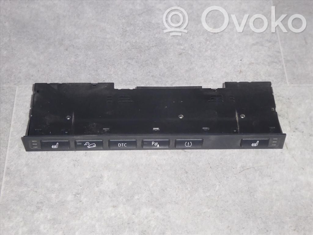 BMW X3 E83 Unitate de control consolă centrală 