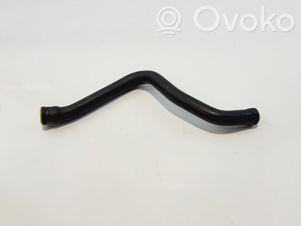 BMW 5 E39 Conductă/furtun lichid de răcire motor 