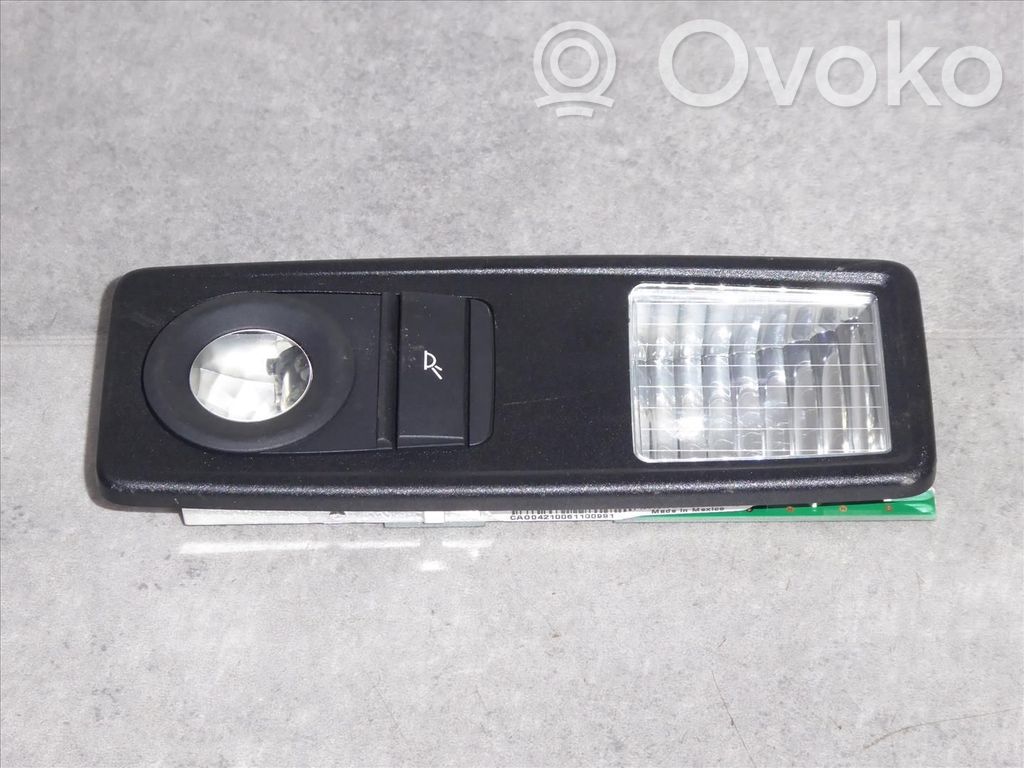 BMW 5 F10 F11 Lampka podsufitki tylna 