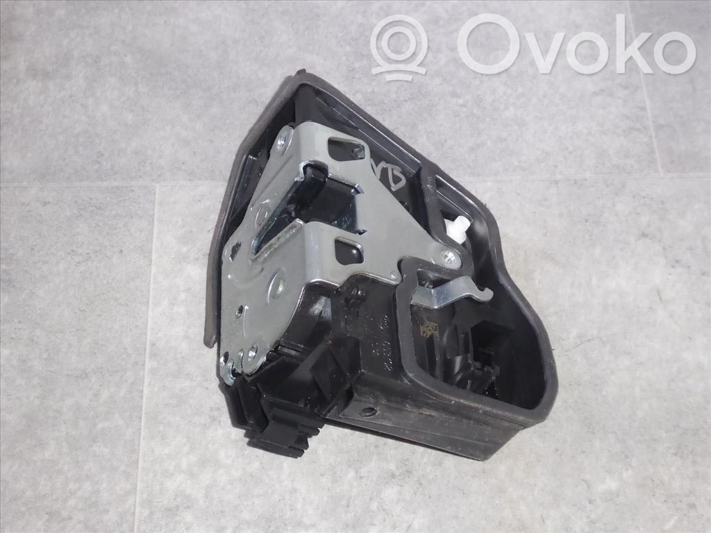 BMW 5 F10 F11 Serratura portiera posteriore 