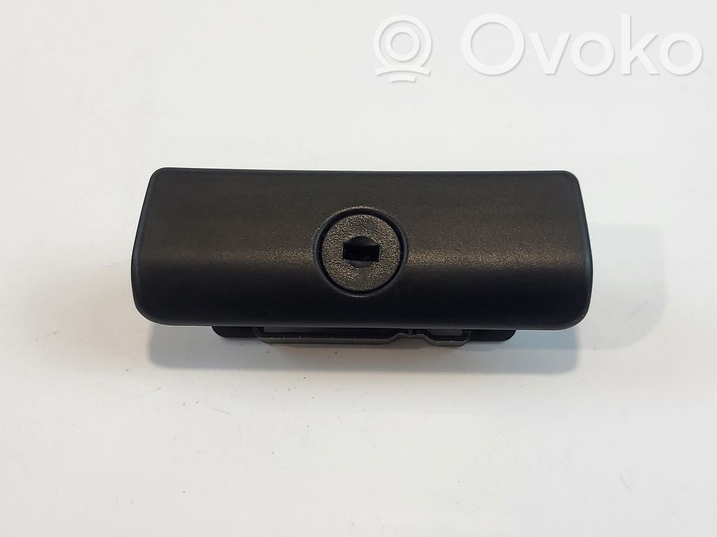Hansikaslokeron lukko   51168163018,51168163018