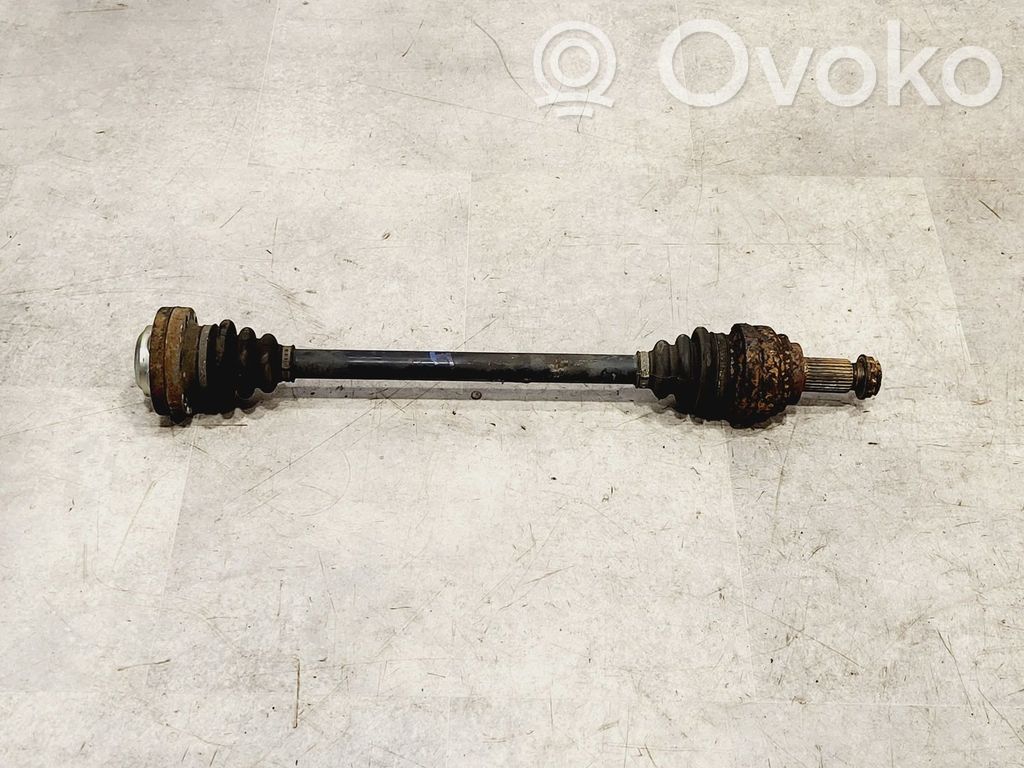 BMW 5 E60 E61 Kardanas komplekte 