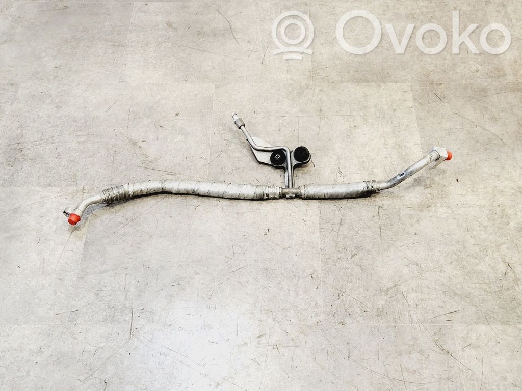 BMW 5 E60 E61 Ilmastointilaitteen putki (A/C) 