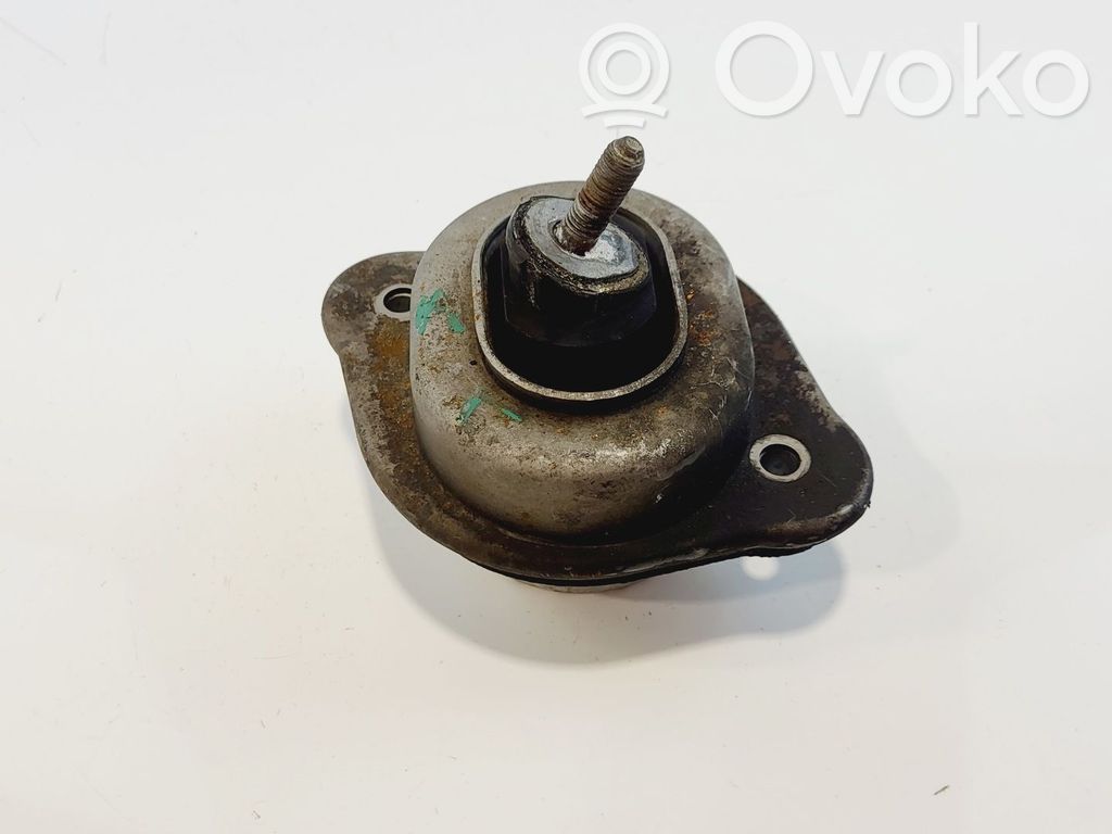 BMW X3 E83 Engine mounting bracket 