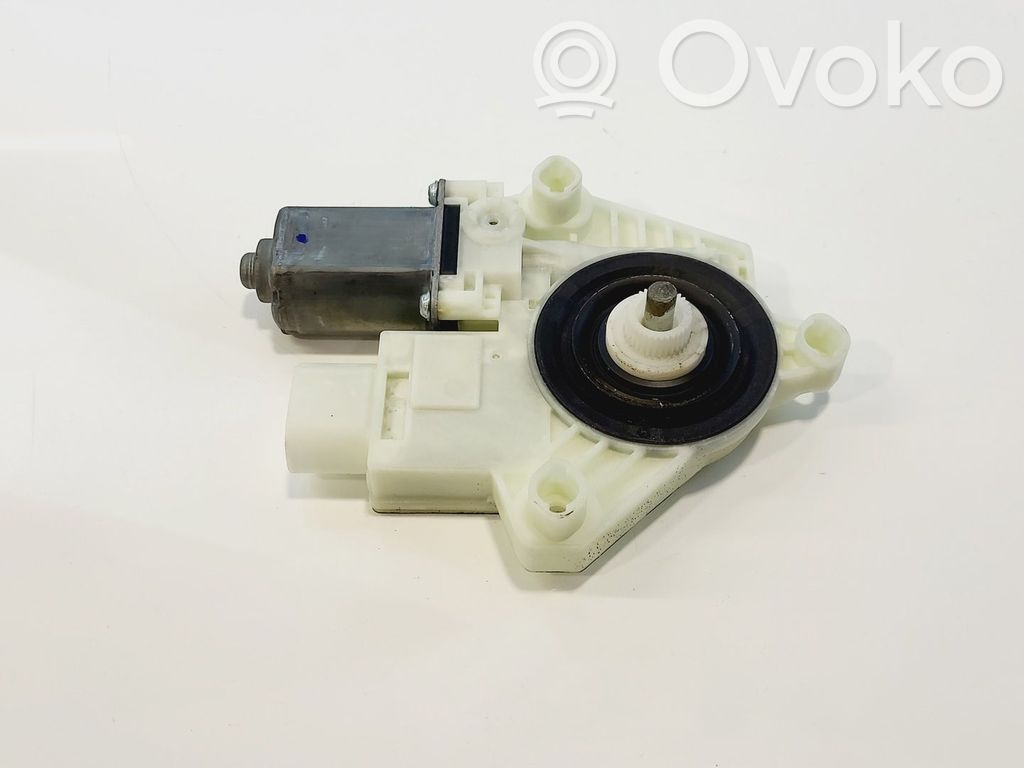 BMW 5 G30 G31 G38 Macara ușă față cu motor 