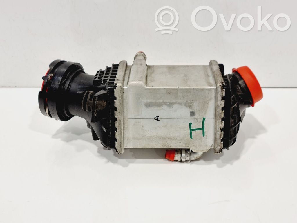 BMW 5 G30 G31 G38 Chłodnica powietrza doładowującego / Intercooler 