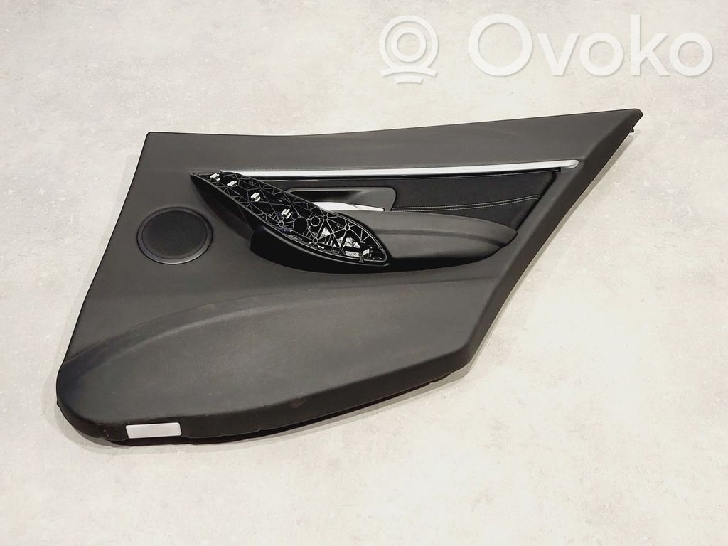 Boczki / Poszycie drzwi tylnych   51427424284,51427424284