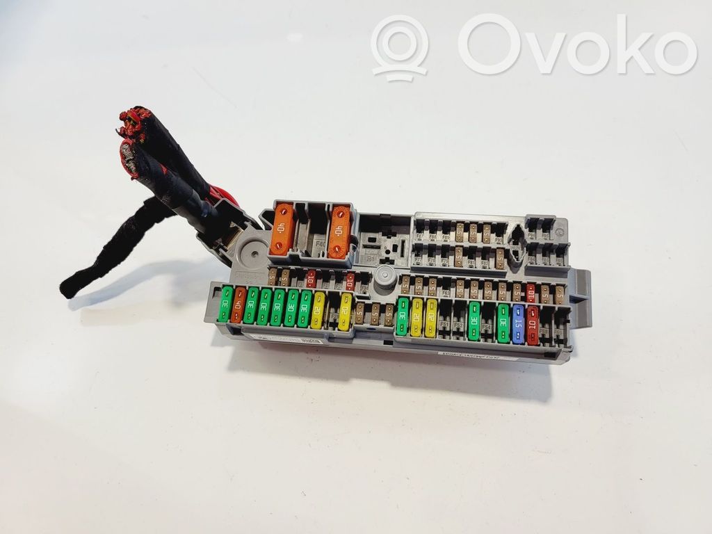BMW 5 G30 G31 G38 Set scatola dei fusibili 