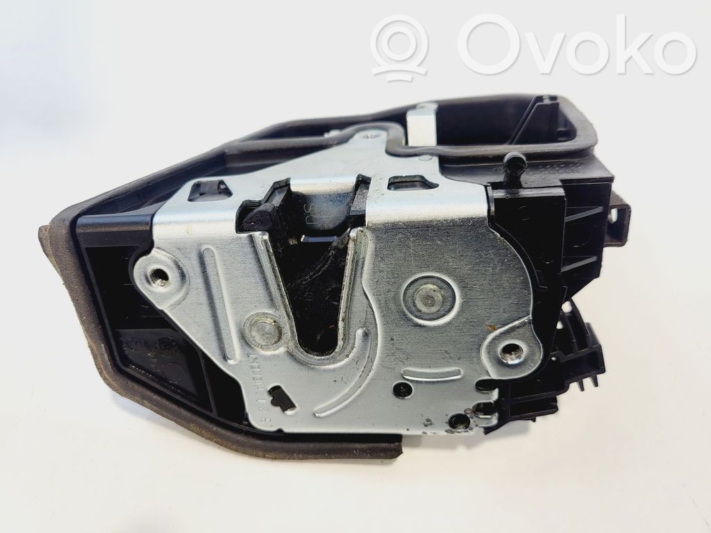 BMW 5 F10 F11 Încuietoare ușă spate 
