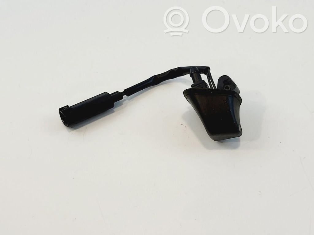 BMW 3 E90 E91 Ugello a spruzzo lavavetri per parabrezza 