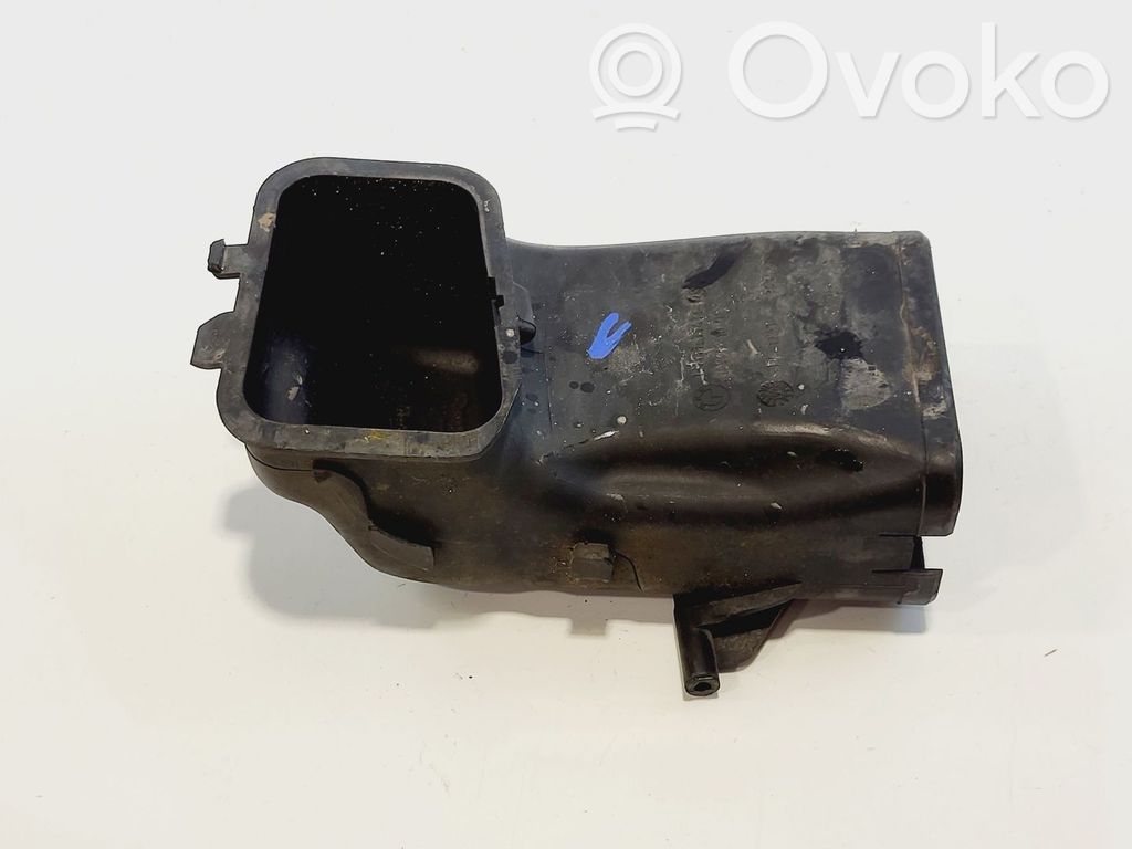 BMW 5 F10 F11 Parte del condotto di aspirazione dell'aria