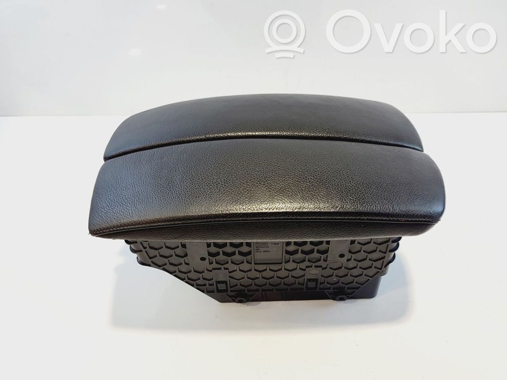 BMW X5 E70 Armrest 