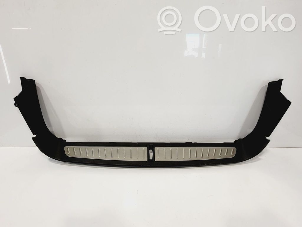 BMW 5 G30 G31 G38 Osłona pasa bagażnika 