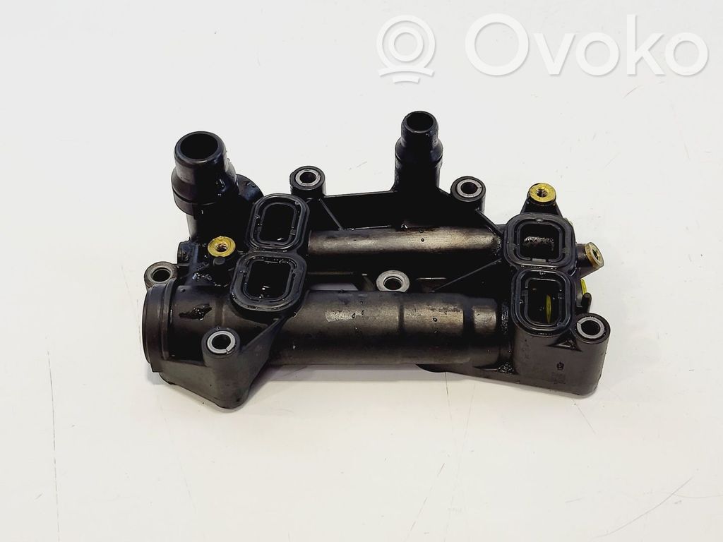 BMW 5 F10 F11 Termostat / Obudowa termostatu