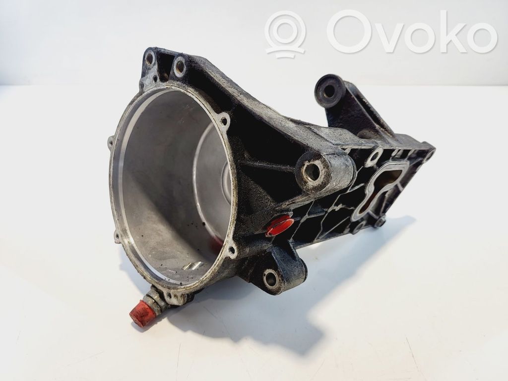 BMW 7 E65 E66 Ģenerators 
