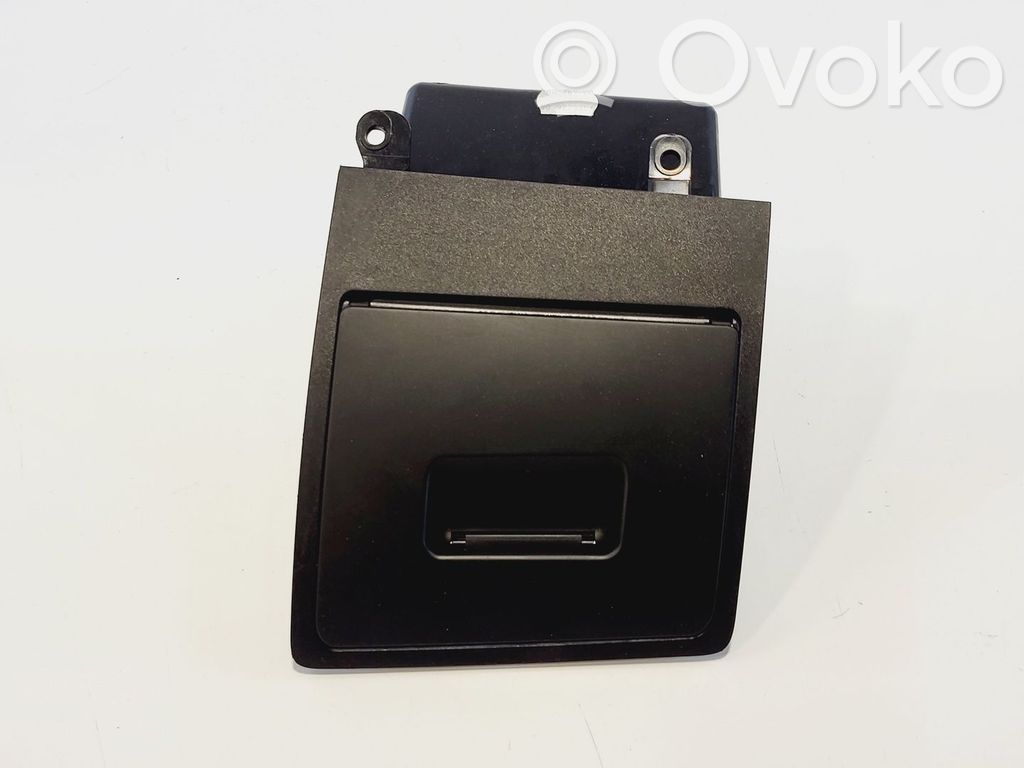 BMW 5 E60 E61 Compartimiento/consola central del panel 